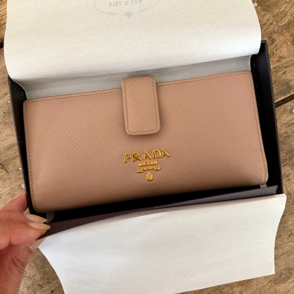 Prada Large Saffiano Leather Wallet in Tan / Powdered Pink - Picture 12 of 12